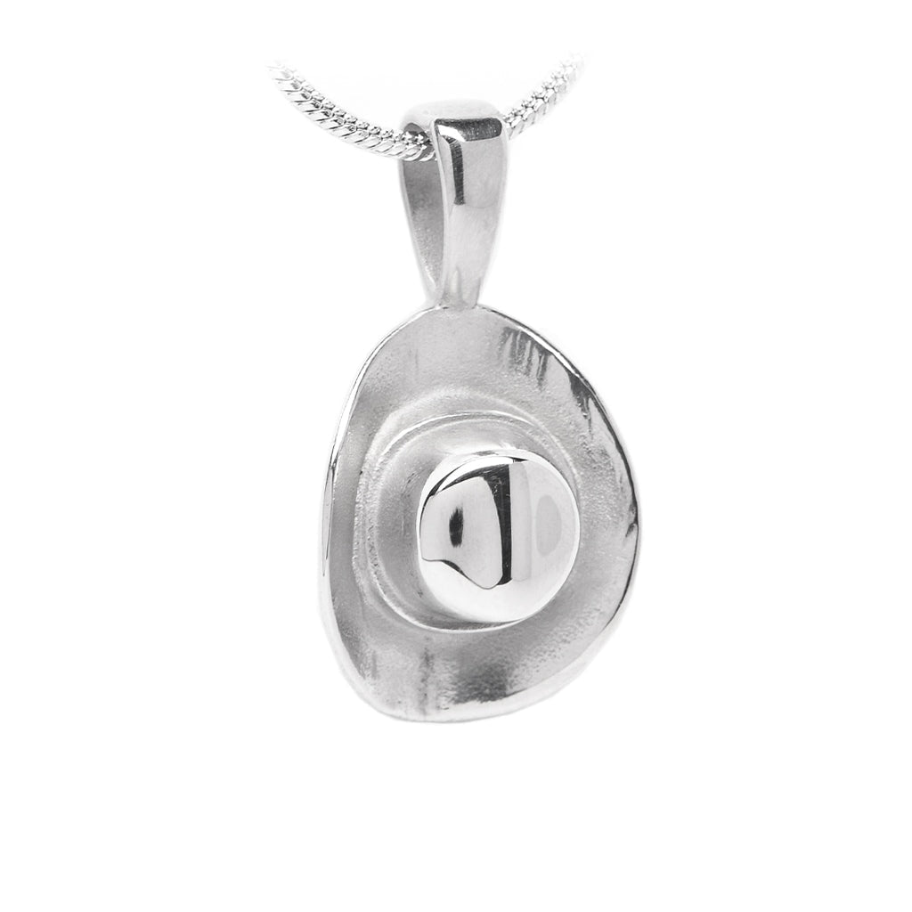 J-1513/1523 Cowboy Hat - Pendant With Chain Large