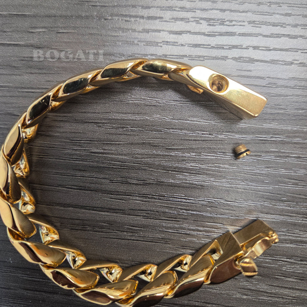Curb Chain Bracelet with Big Links | Bogati Urn Company