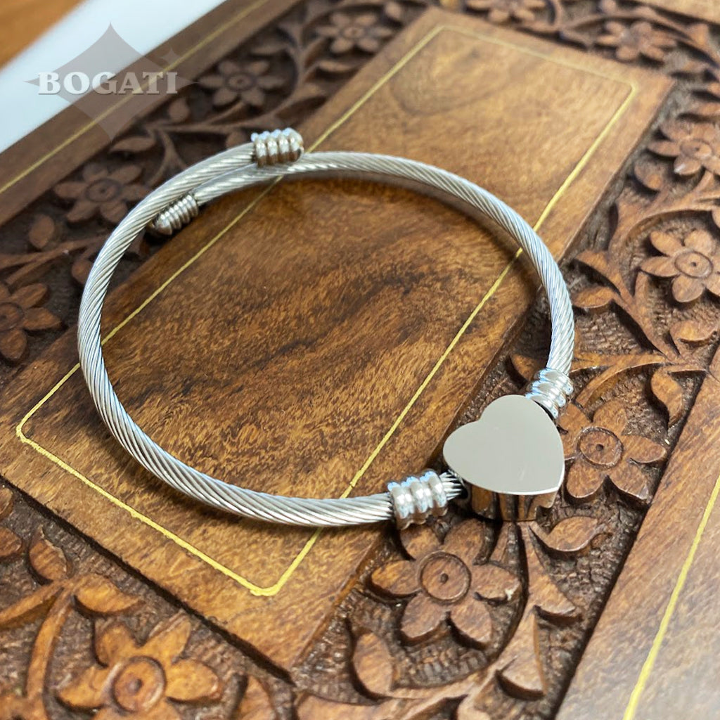 J-Brac-19 Cable Bracelet With Heart