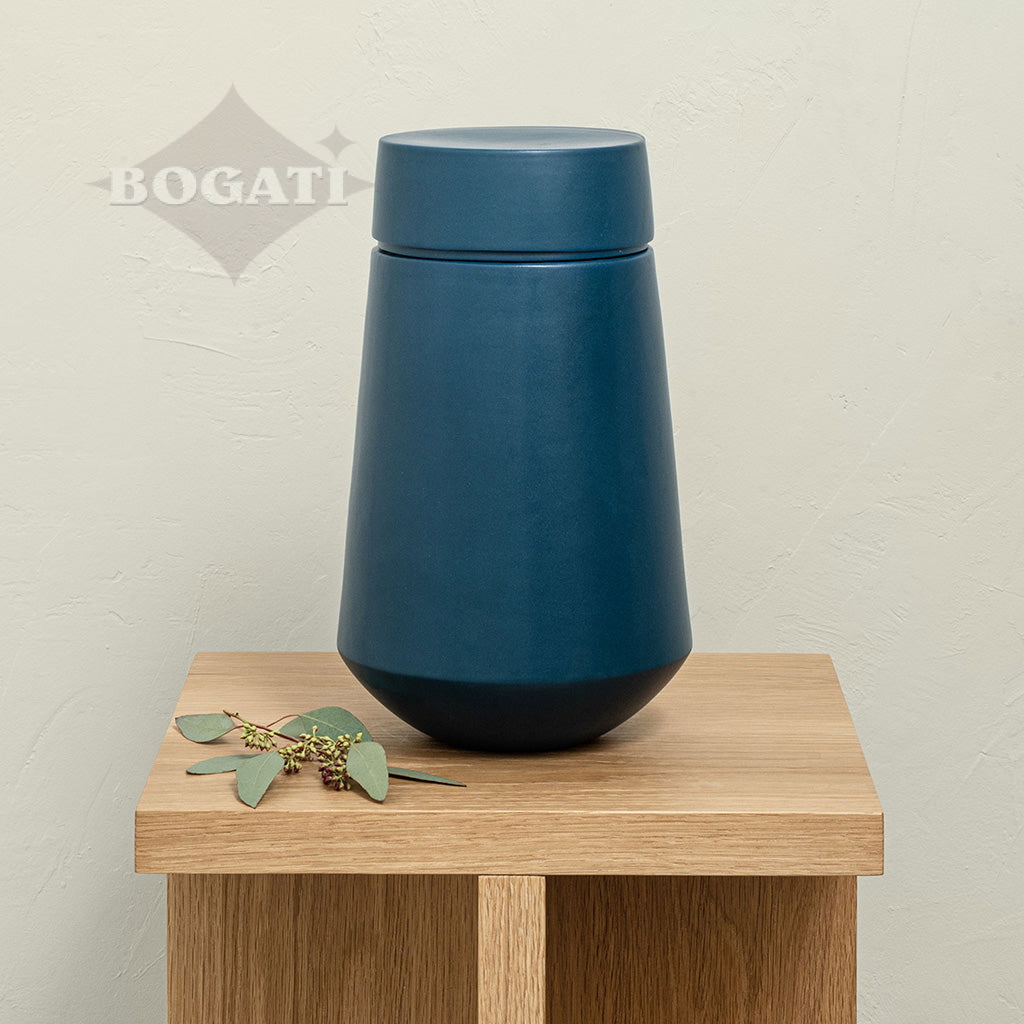 ADULT - Ceramic Urn - Solstice AEGIS
