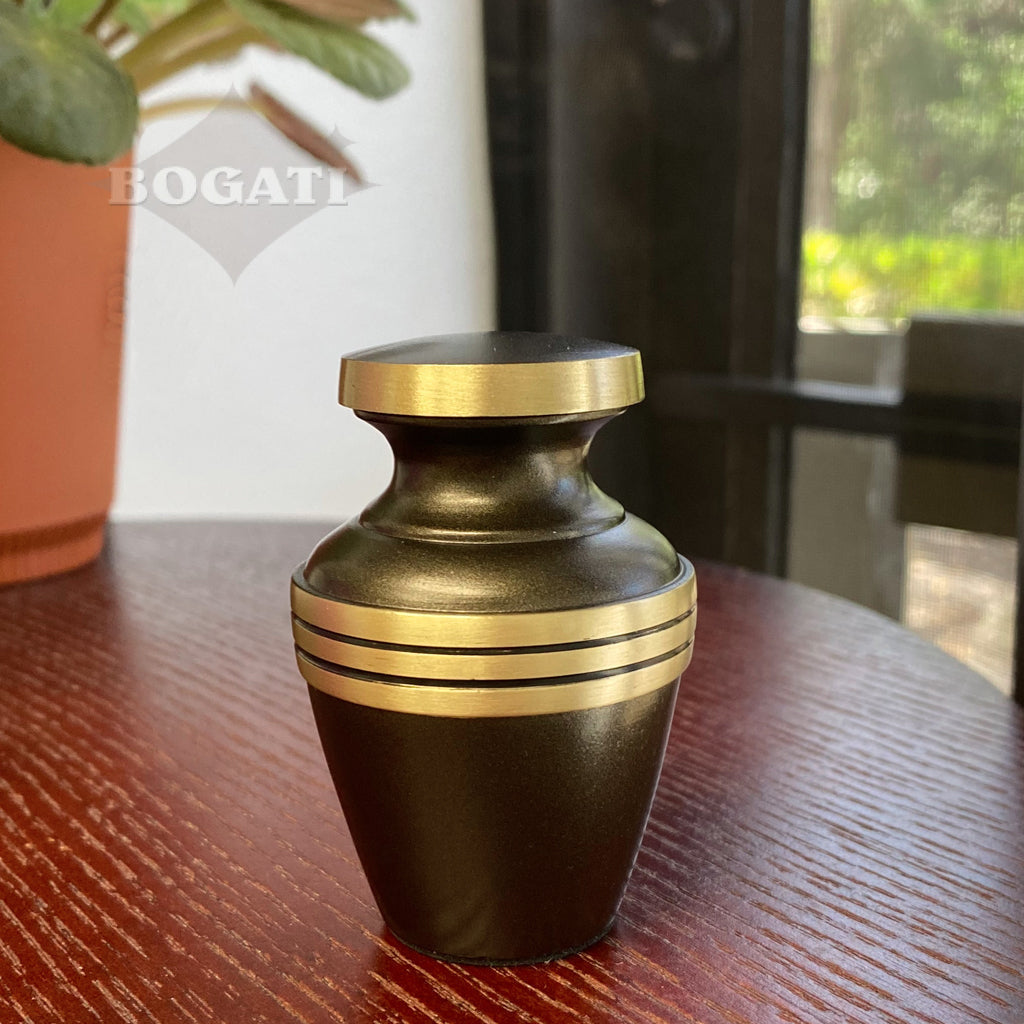 KEEPSAKE - Brass Urn -2000- Chestnut Brown with Brass Bands - Pack of 10