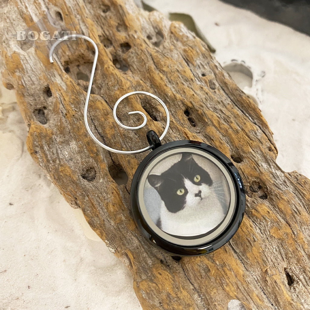 J-2060 Cherished Memory Locket Ornament