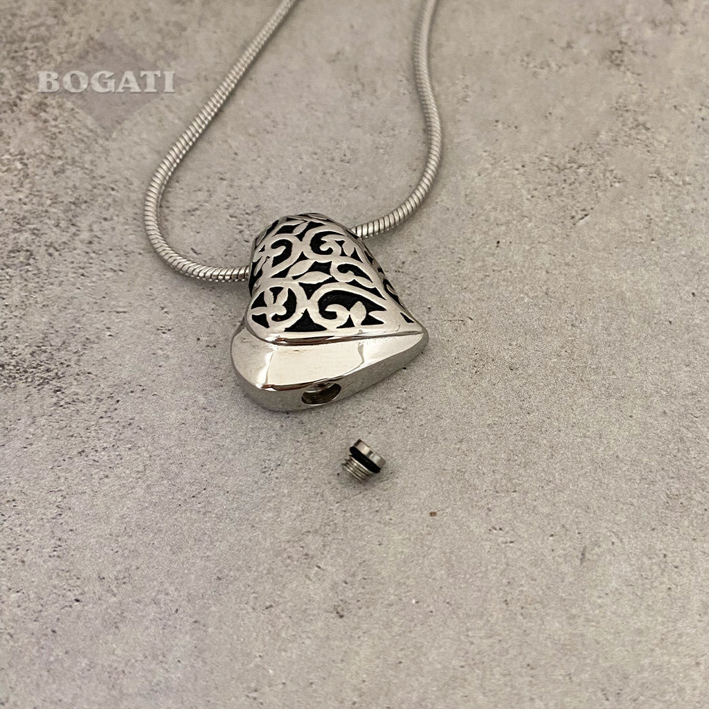 J-432 - Filigree Heart - Silver-tone - Pendant with Chain